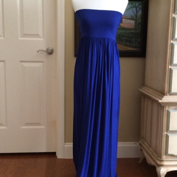 Forever 21 Dresses & Skirts - Blue Strapless Maxi